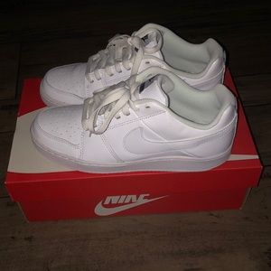 Nikes NWOT
